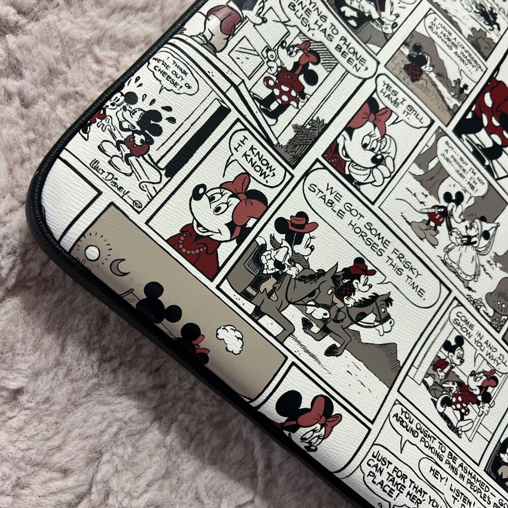 Kate Spade x Disney Minnie Mouse Comic Strip Universal 15 Inch Laptop Sleeve - Picture 4 of 5